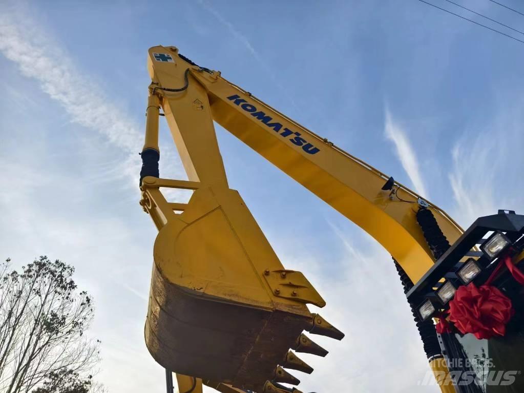 Komatsu PC240-8 Midikoparki  7t - 12t