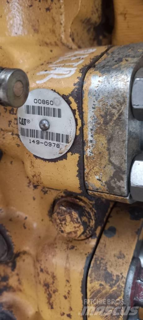 CAT 730 Przekładnie i skrzynie biegów