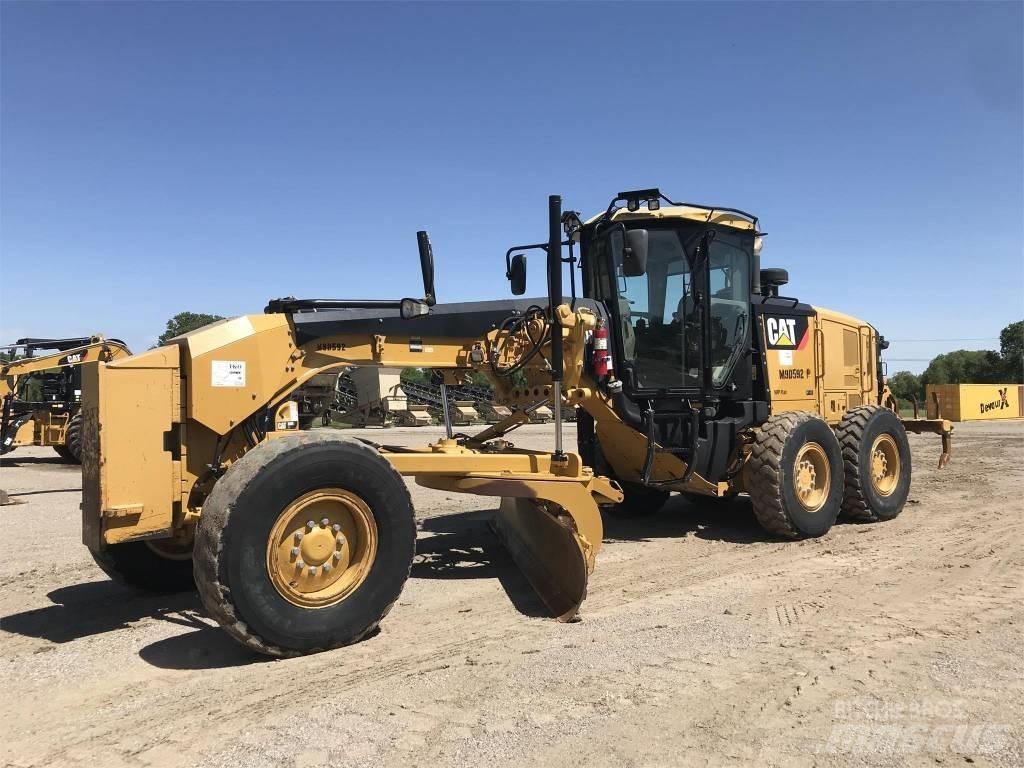 CAT 140m2 VHP Plus Równiarki