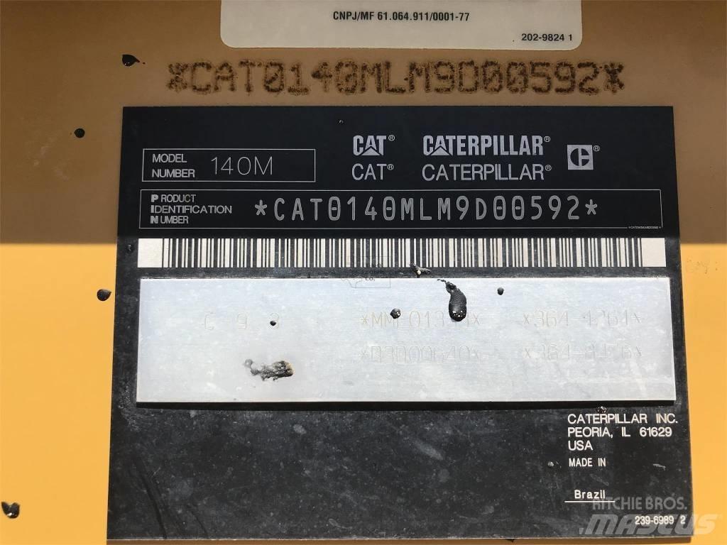 CAT 140m2 VHP Plus Równiarki