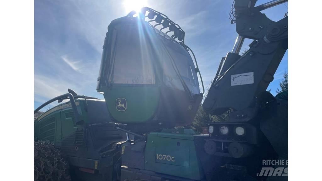 John Deere 1070 G Harwestery