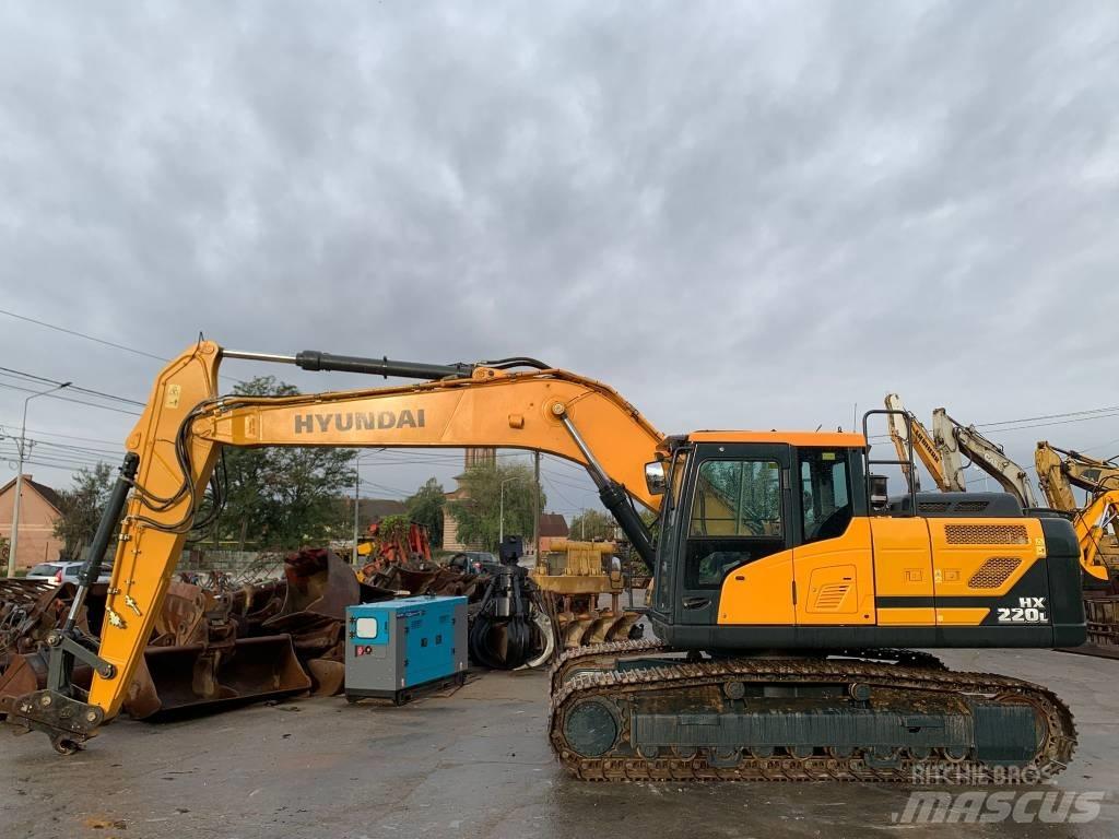 Hyundai HX 220 L Koparki gąsienicowe