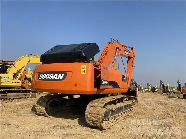 Doosan DH 300 Koparki gąsienicowe