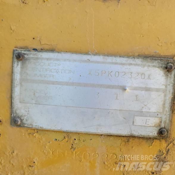 CAT 311 Koparki gąsienicowe