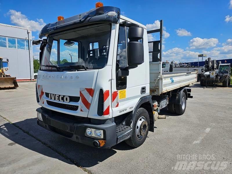 Iveco 80E 18 Ciężarówki typu Platforma / Skrzynia
