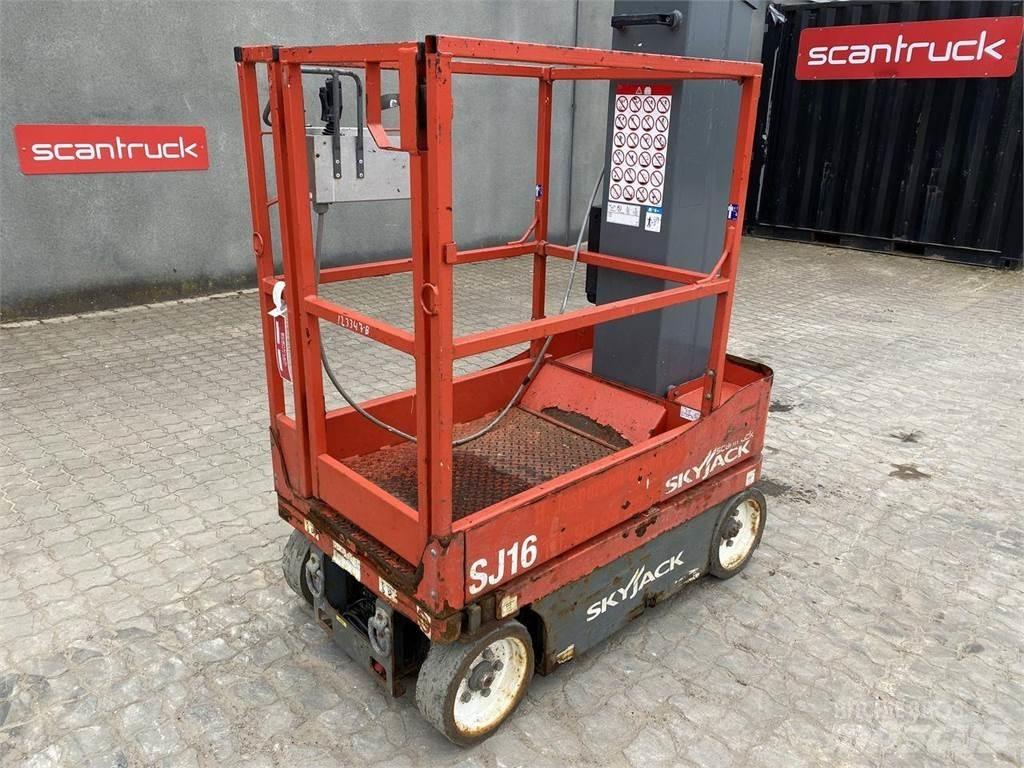 SkyJack SJ16 Podnośniki masztowe
