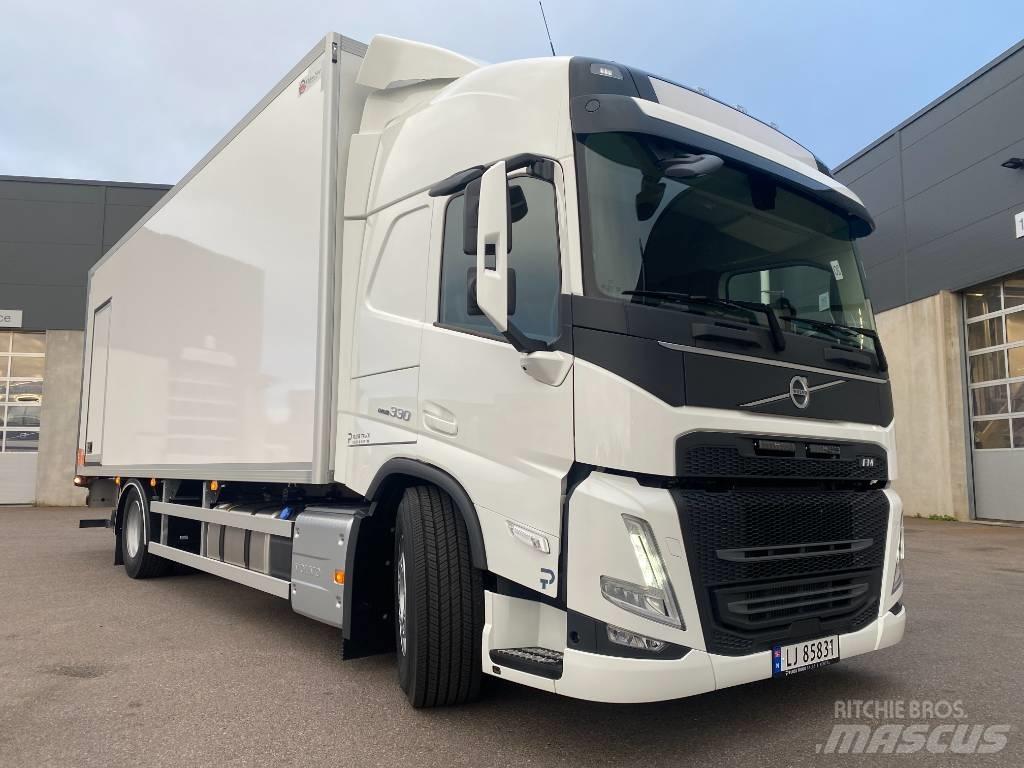 Volvo FM330 - Leie? Samochody ciężarowe ze skrzynią zamkniętą