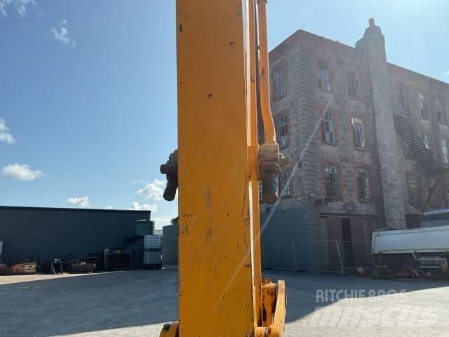 JCB 140XLC Koparki gąsienicowe