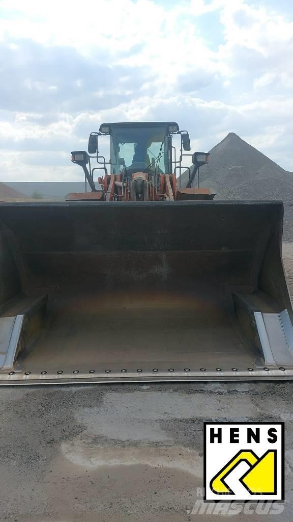 Hitachi ZW 310 Wozidła przegubowe