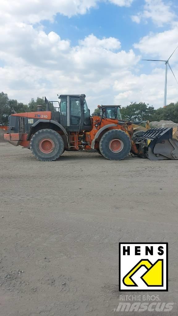 Hitachi ZW 310 Wozidła przegubowe