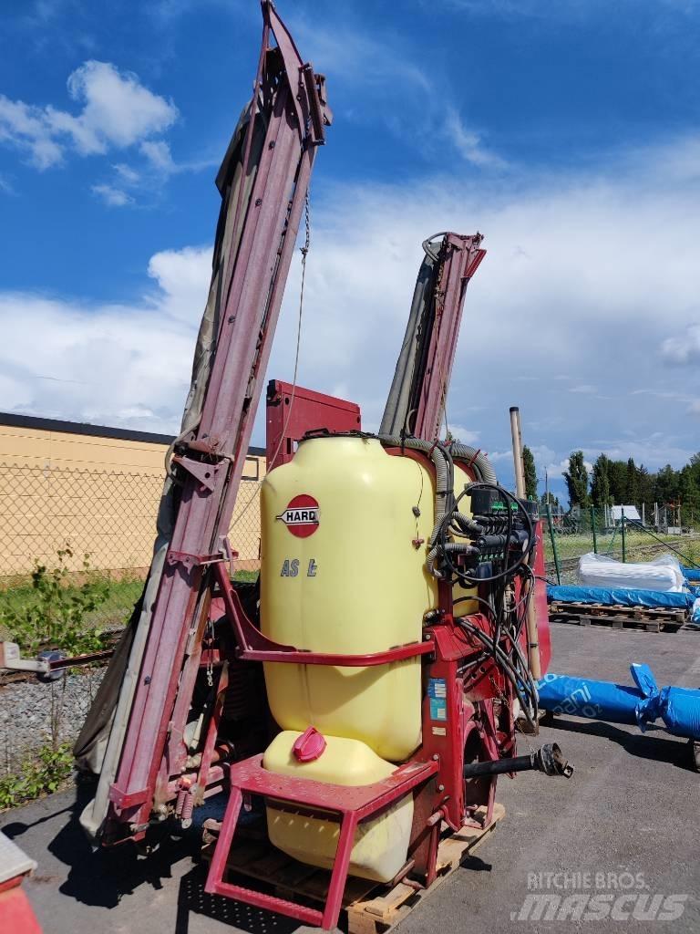 Hardi Master Twin Zamontowane opryskiwacze