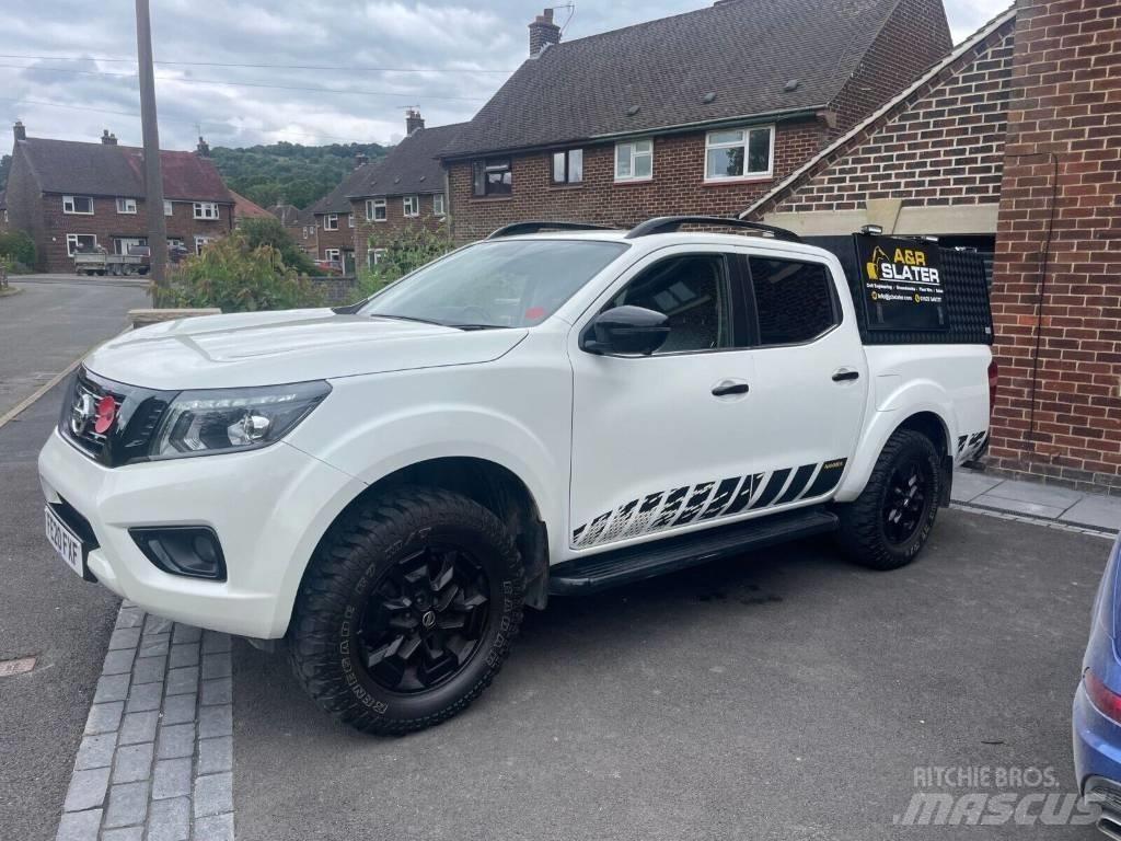 Nissan Navara Samochody osobowe