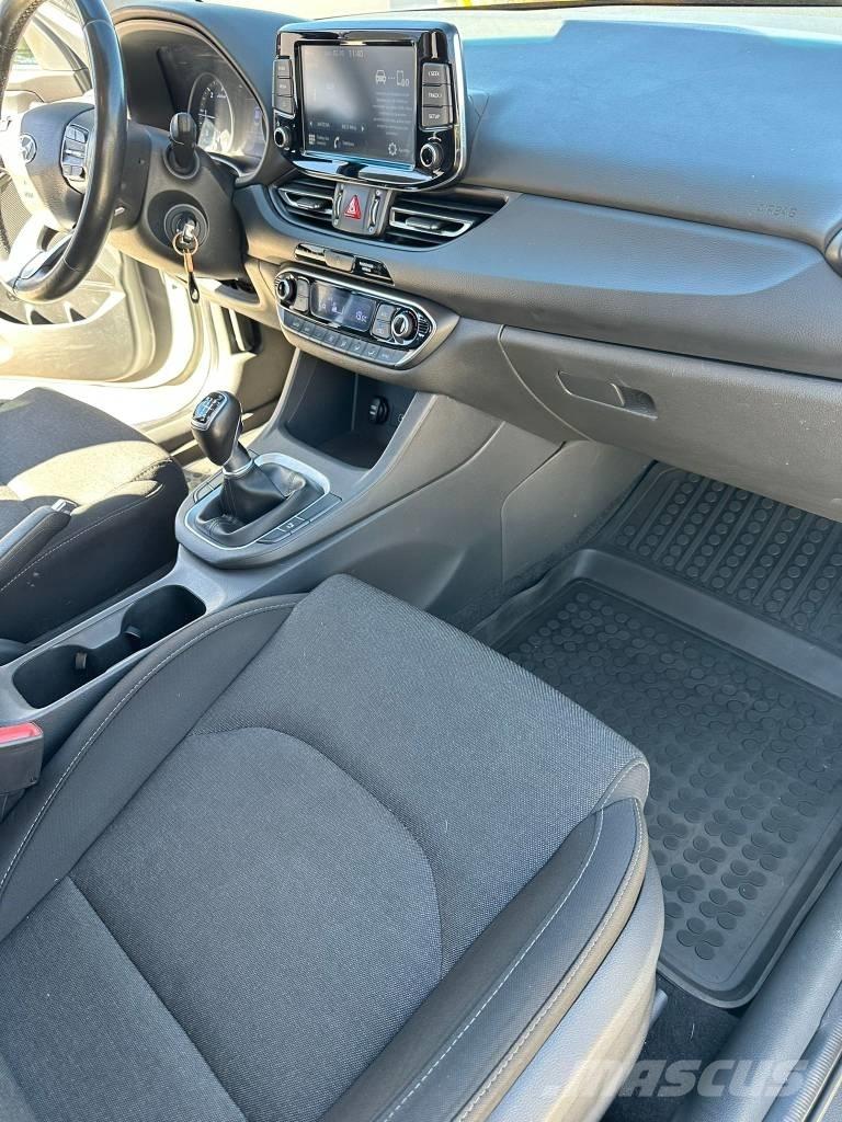 Hyundai I30 Samochody osobowe