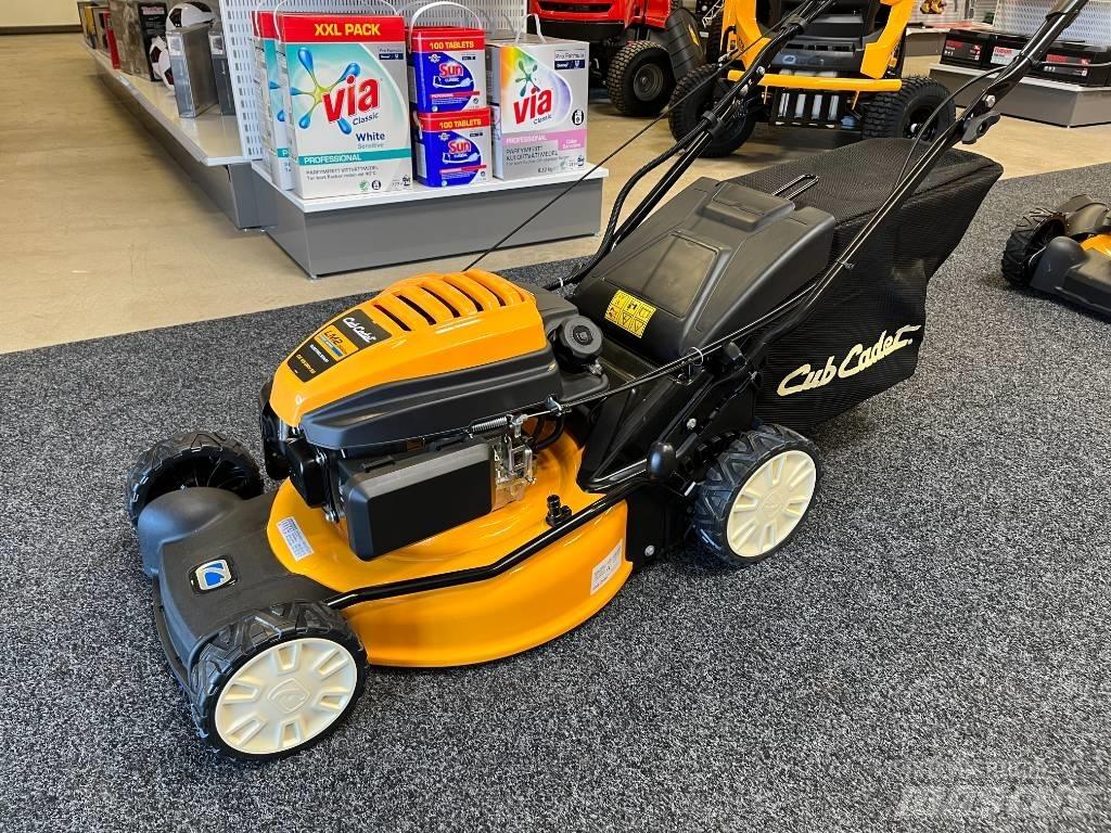 Cub Cadet LM2 DR46es Kosiarki mechaniczne z operatorem za maszyną