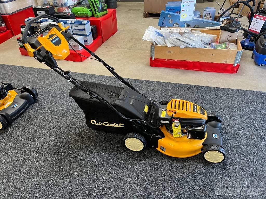 Cub Cadet LM2 DR46es Kosiarki mechaniczne z operatorem za maszyną