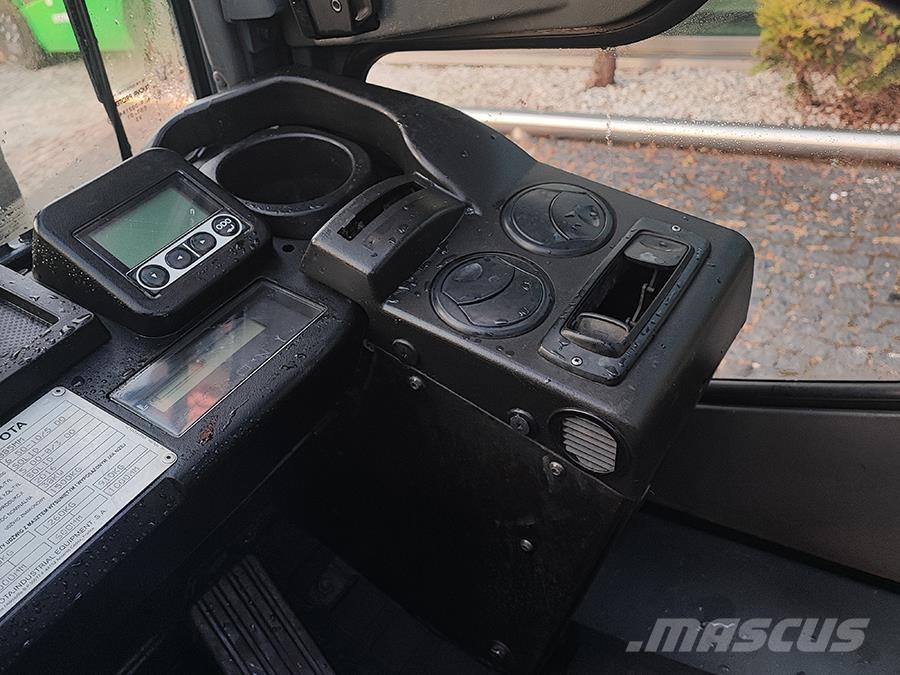 Toyota 02-8FGF15 Wózki LPG