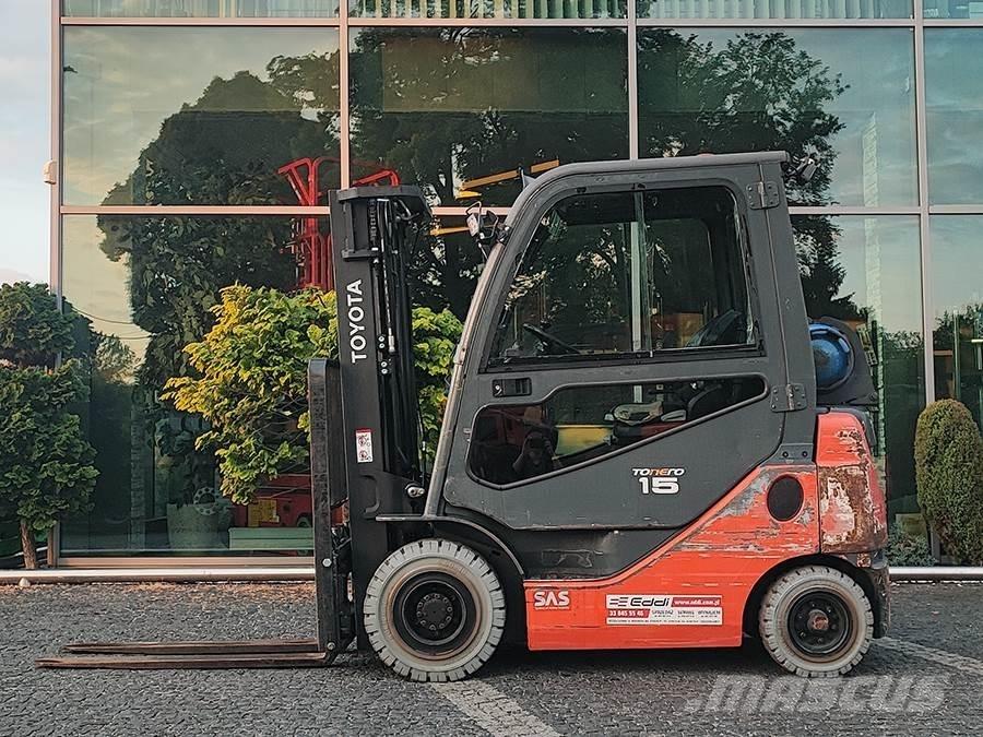 Toyota 02-8FGF15 Wózki LPG