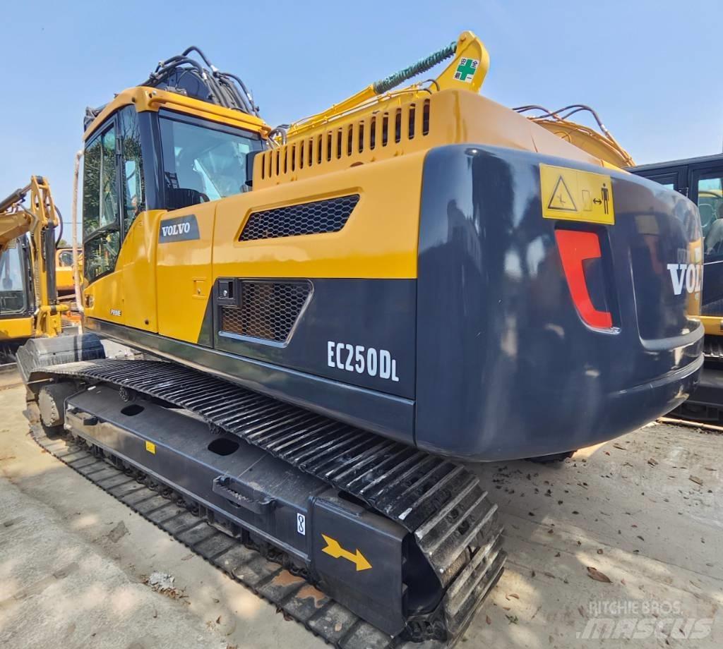 Volvo EC 250 D L Koparki gąsienicowe