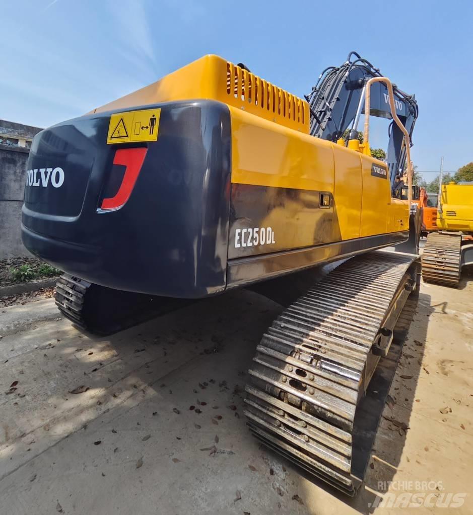 Volvo EC 250 D L Koparki gąsienicowe