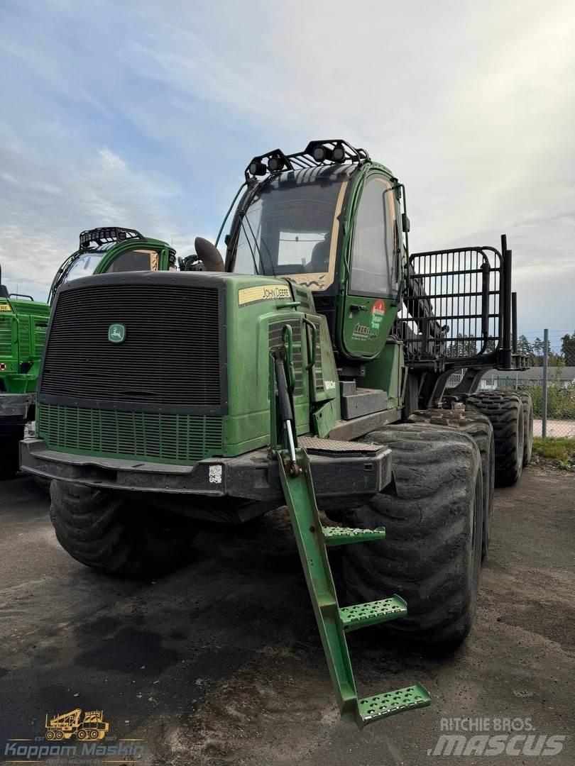 John Deere 1910E Forwardery