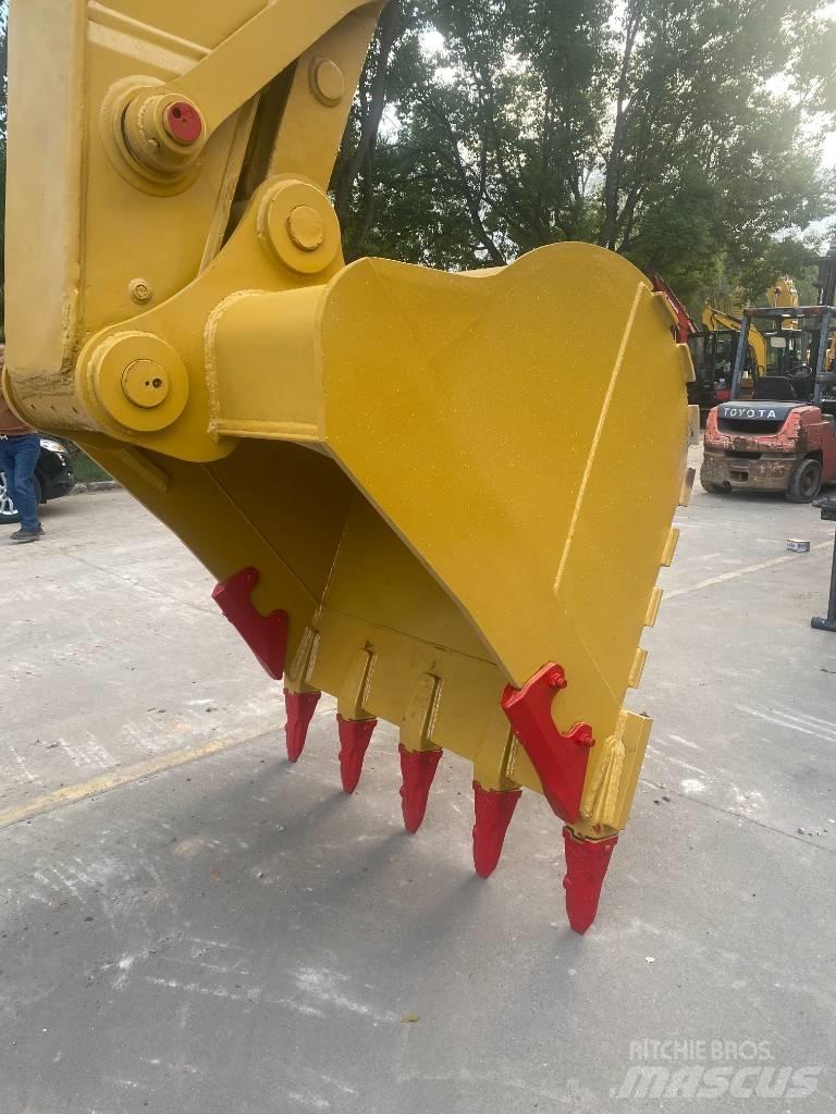 CAT 330 B Koparki gąsienicowe
