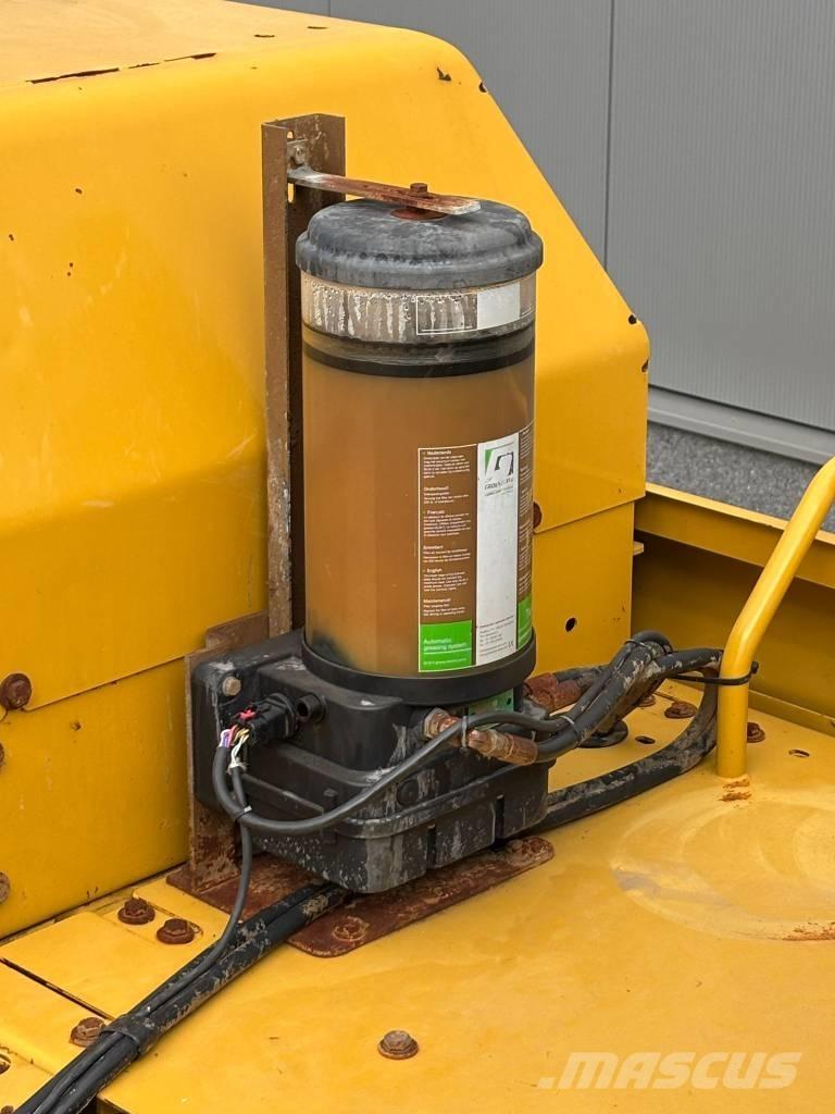 CAT 352 Koparki gąsienicowe