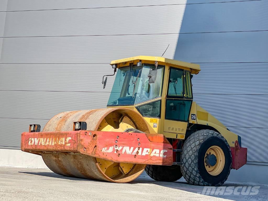 Dynapac CA302D Walce jednobębnowe