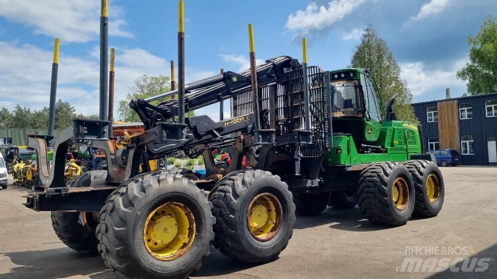 John Deere 1910 G Forwardery