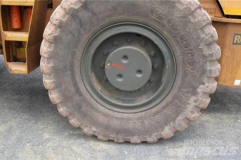 CAT CS76XT Walce typu kombi