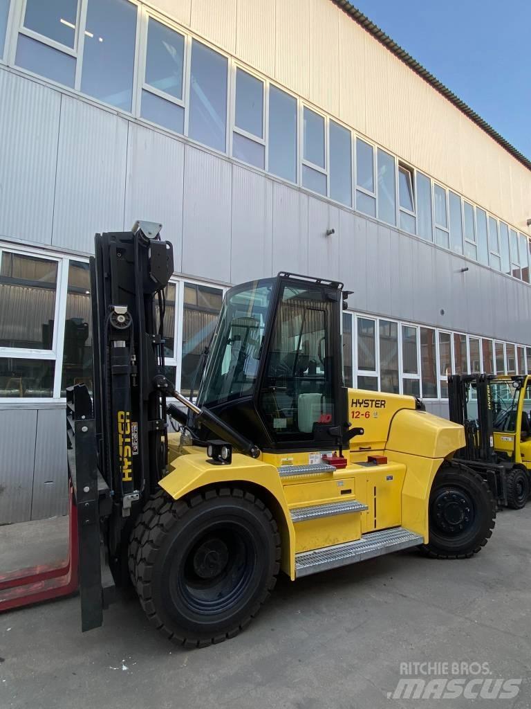 Hyster H12XD6 Wózki Diesla