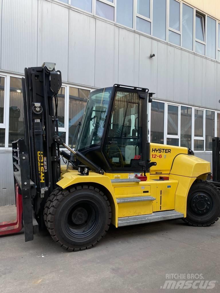 Hyster H12XD6 Wózki Diesla