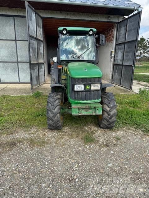 John Deere 5515 F Ciągniki rolnicze