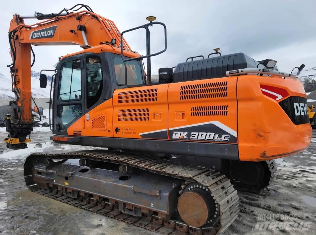 Develon DX 300 LC-7 Koparki gąsienicowe
