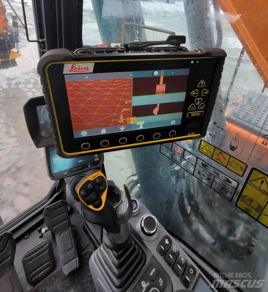 Develon DX 300 LC-7 Koparki gąsienicowe