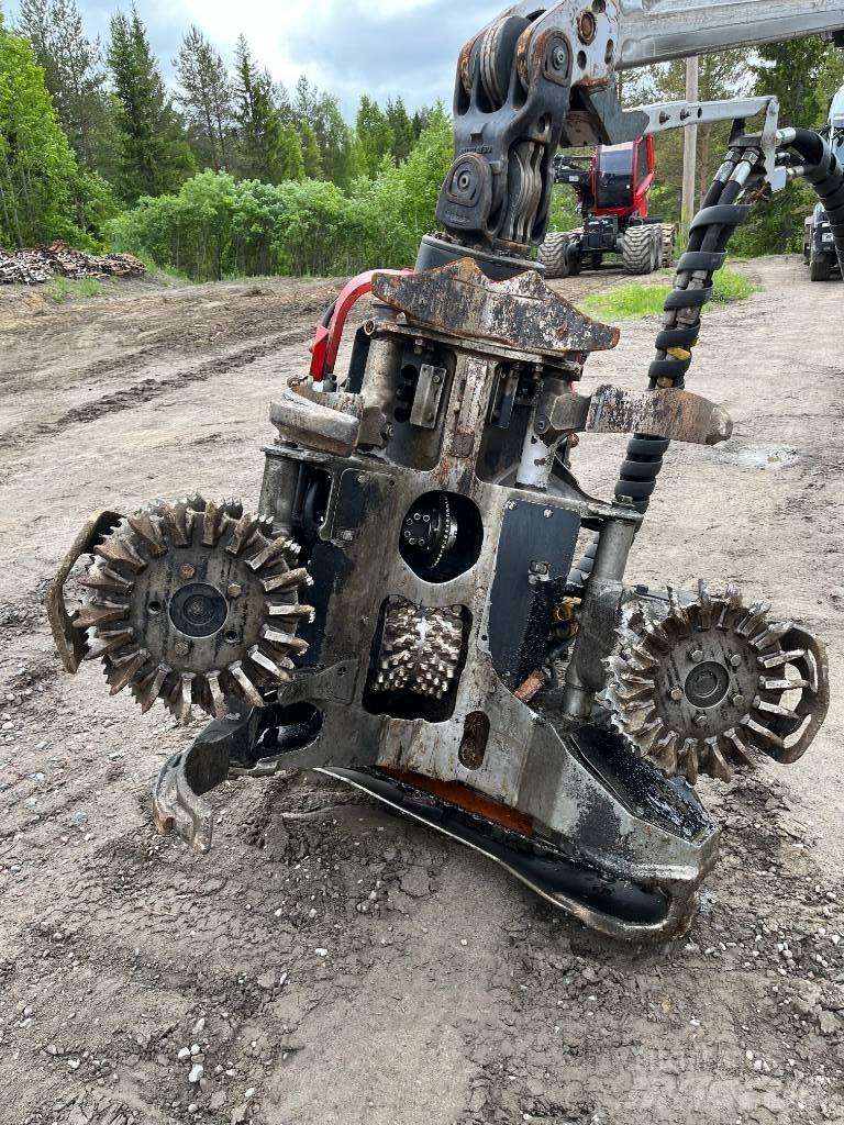 Komatsu 901 Harwestery