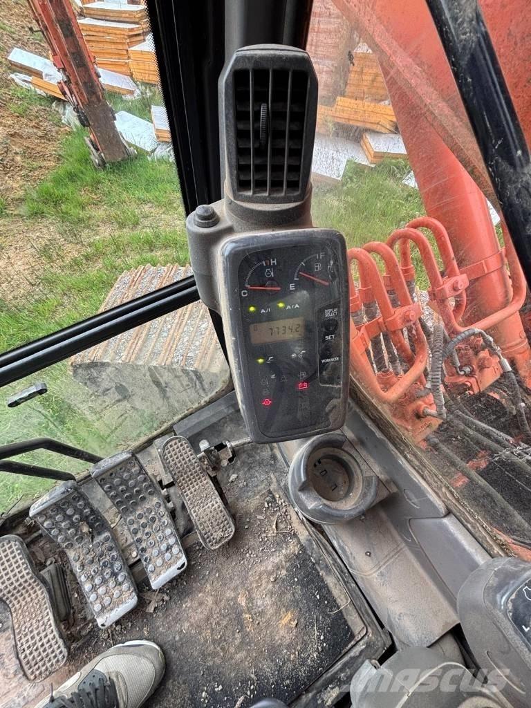 Hitachi Zaxis 180 LC Koparki gąsienicowe
