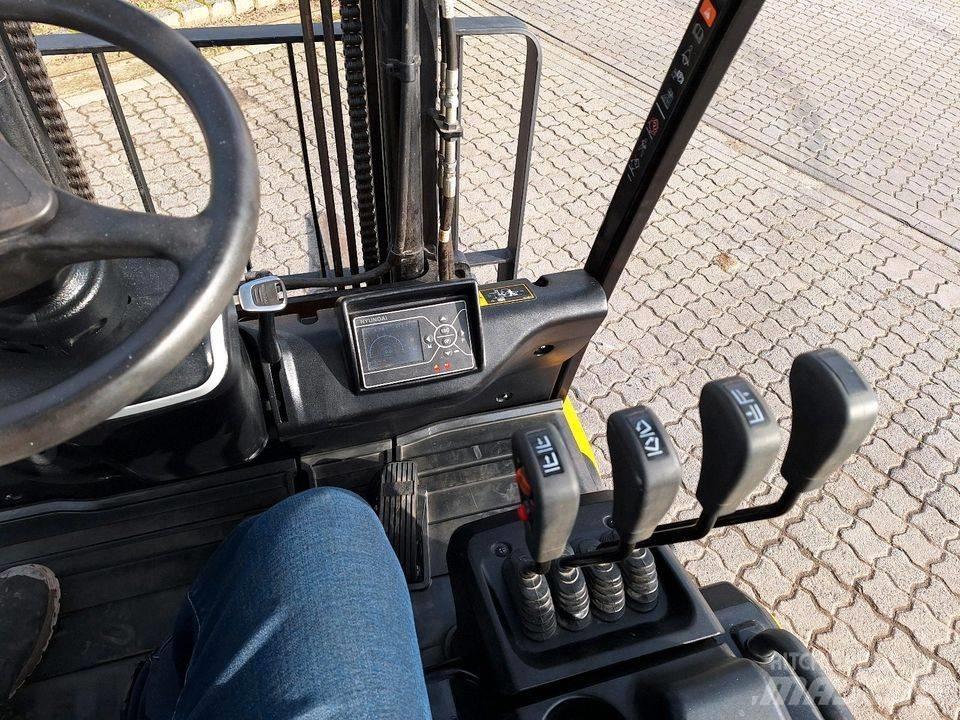 Hyundai 25 BH-9 Maszyny budowlane - Inne