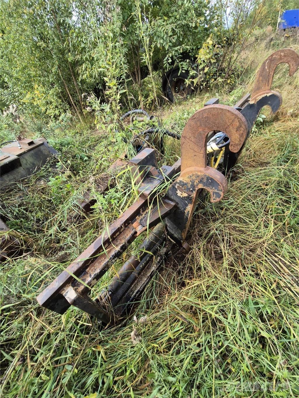  Trukkipiikit 8T Widły