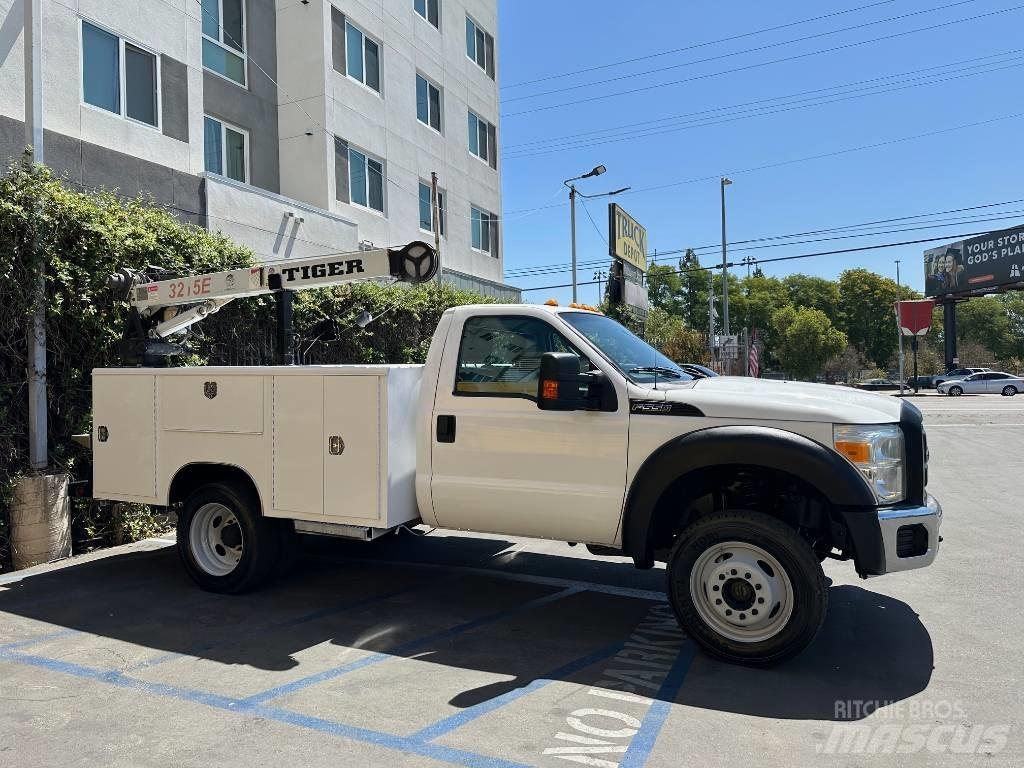 Ford F 550 SD Pojazdy komunalne
