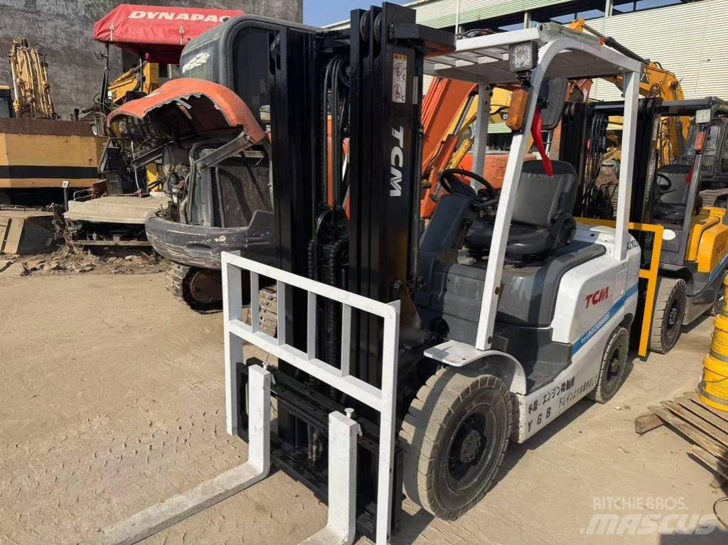 TCM FD 25 Wózki Diesla