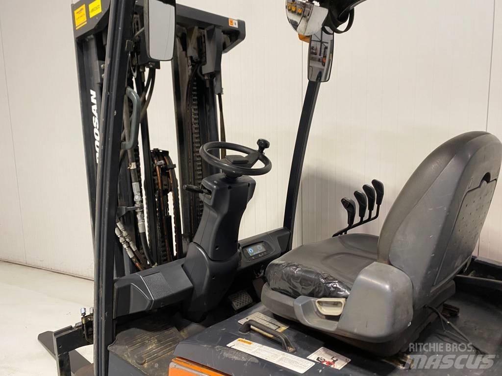 Doosan B35X-7 Wózki elektryczne