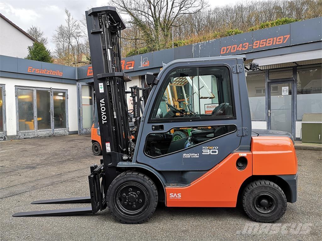 Toyota 02-8FDF30 Wózki Diesla