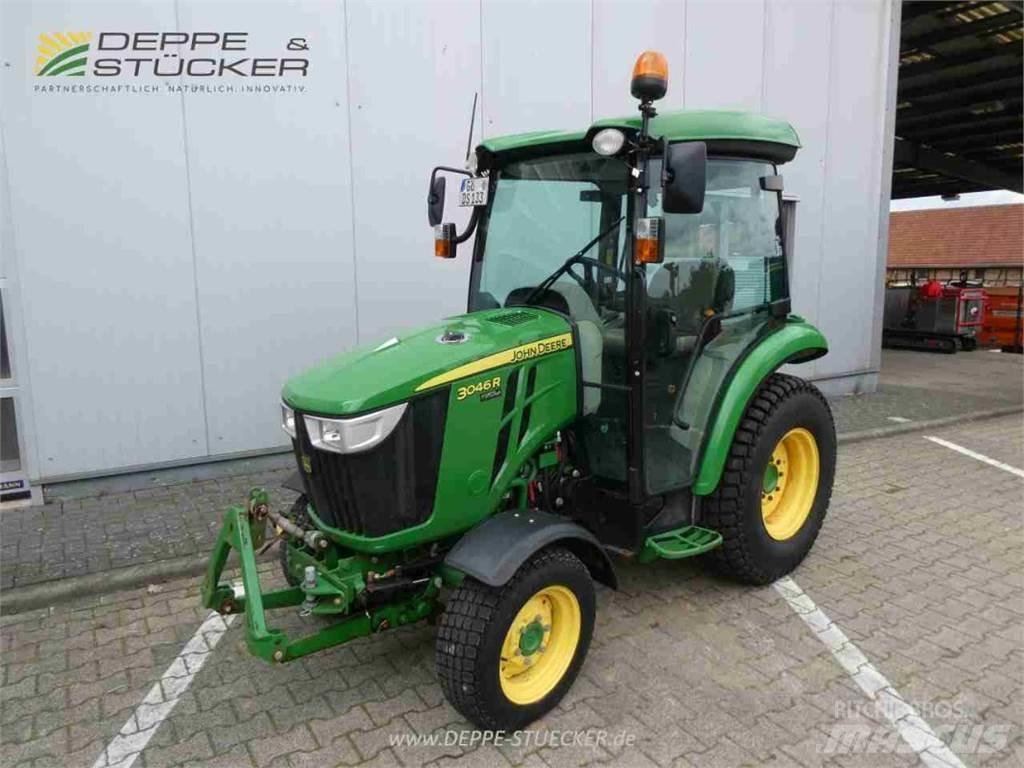 John Deere 3046R Mikrociągniki