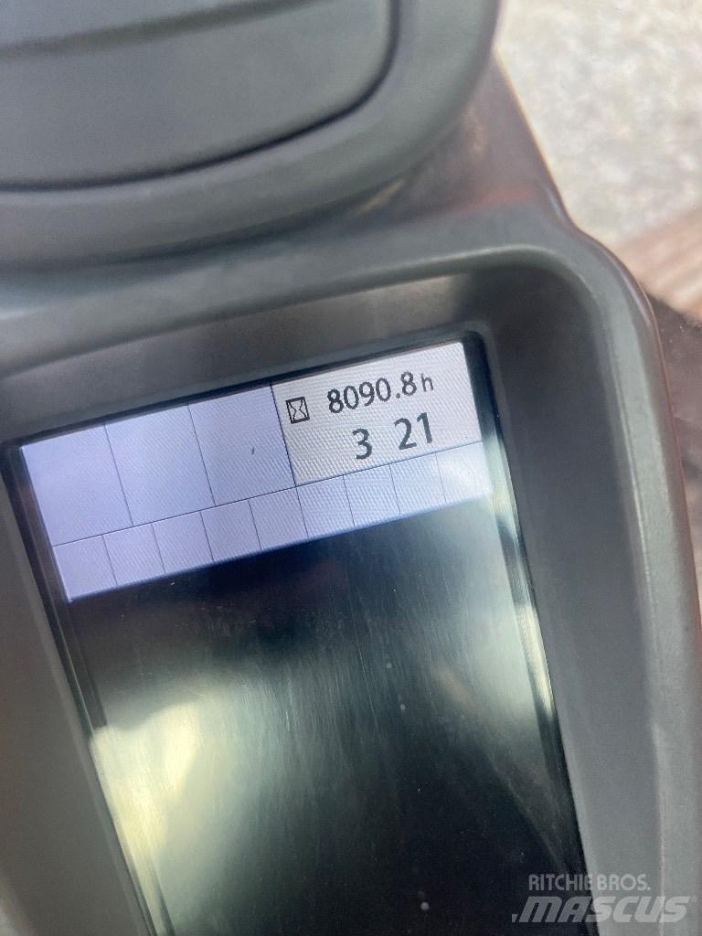 Hitachi ZX 210 Koparki gąsienicowe