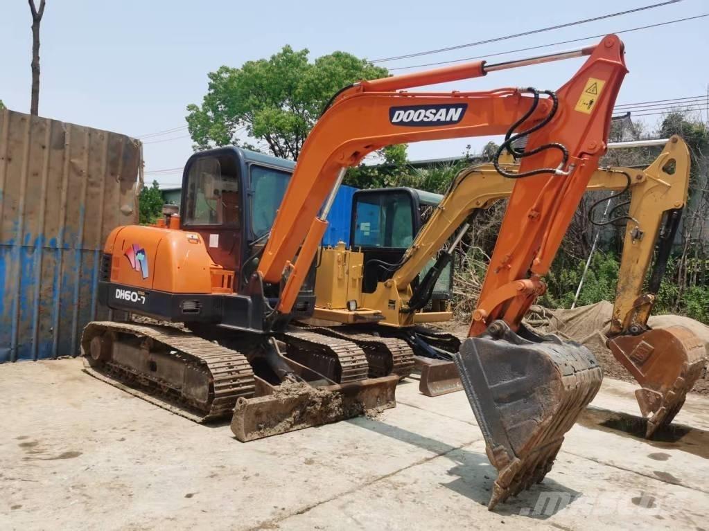 Doosan DH 60-7 Minikoparki