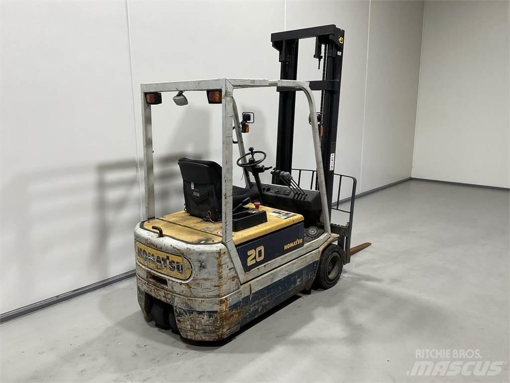 Komatsu FB20M-2E Wózki elektryczne