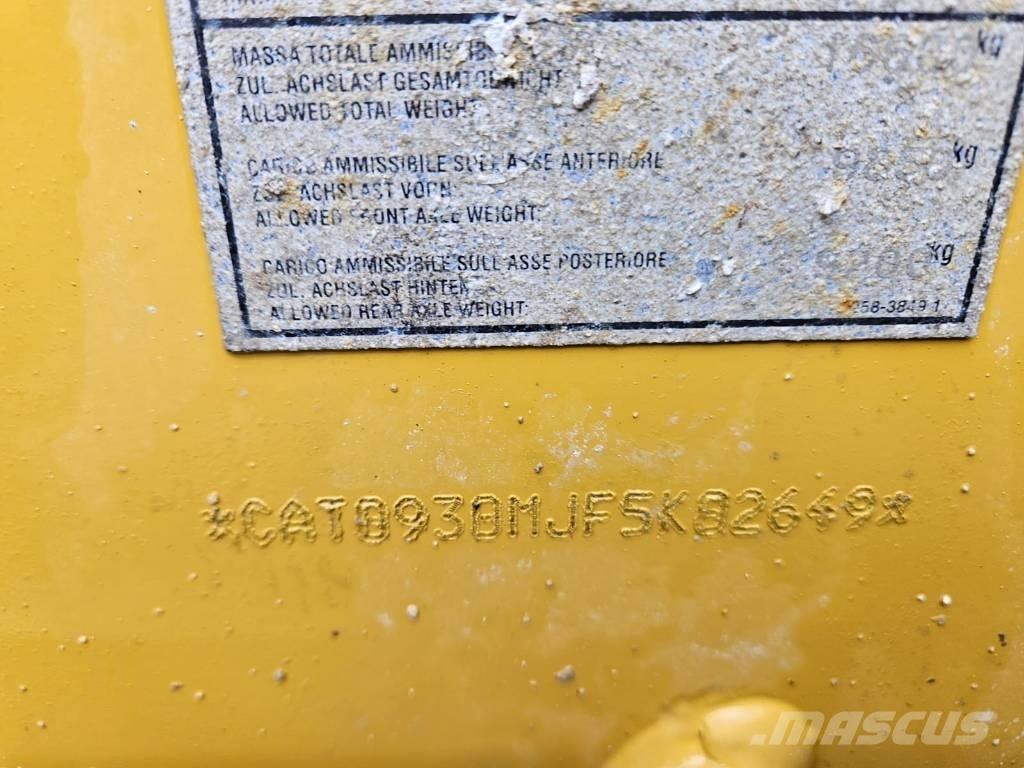 CAT 930 M Ładowarki kołowe