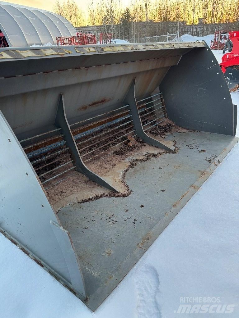 Snowek S2500 Piaskarki i solarki