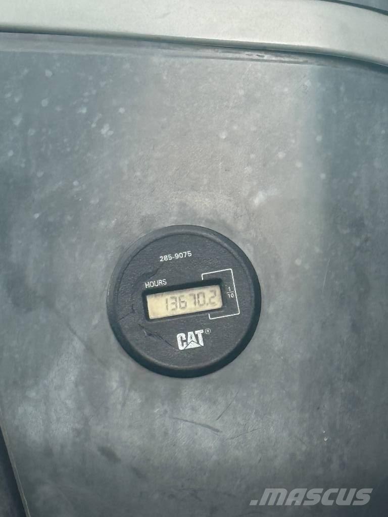 CAT M 325 D MH Koparki kołowe