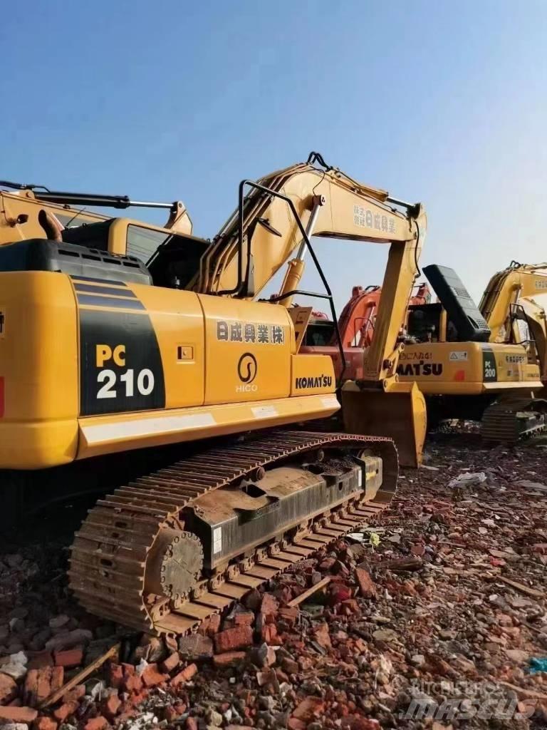 Komatsu PC 210 Koparki gąsienicowe